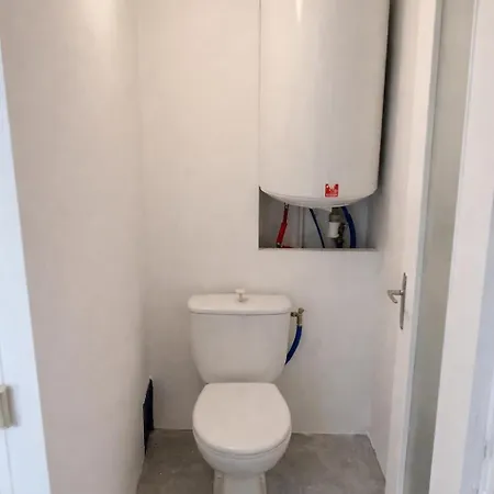 Comme A La Maison Cayres