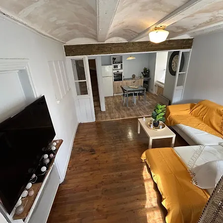 Comme A La Maison